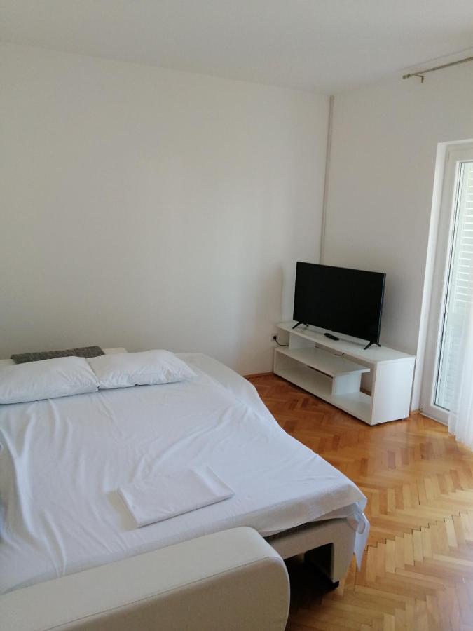 Apartment Раб Экстерьер фото